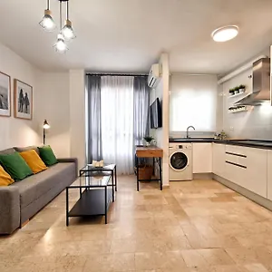 Apartamento Rent4 Rafa, Málaga